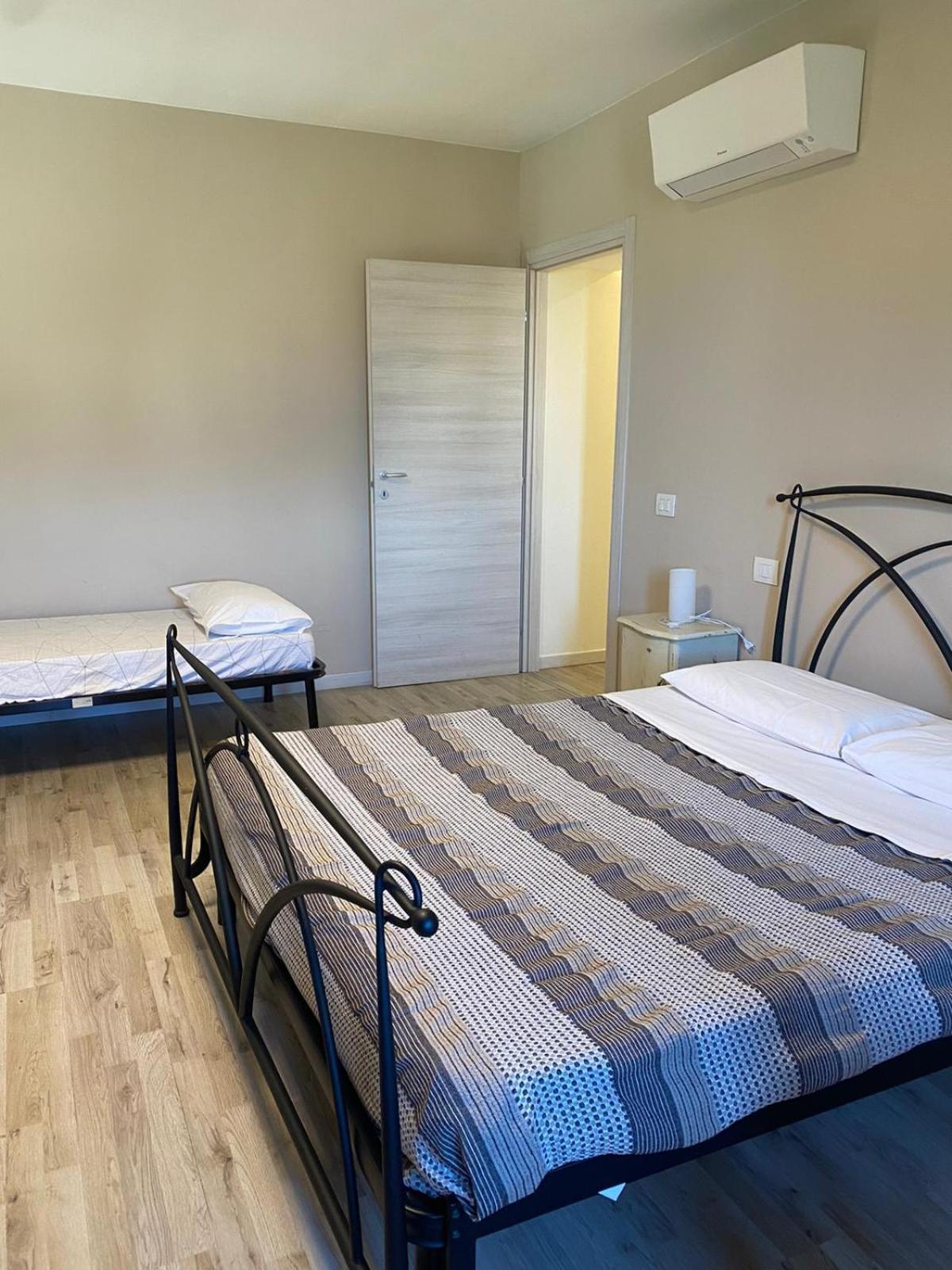 La Chiusa Bed And Breakfast Монтикири Екстериор снимка